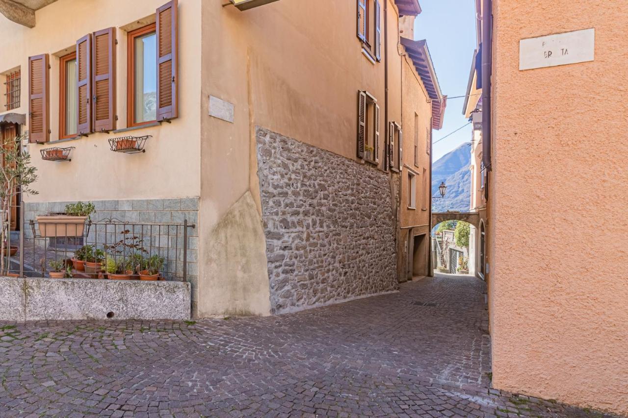 Appartement Atelier Dell'Artista By Wonderful Italy à Varenna Extérieur photo